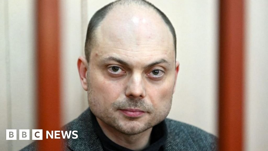 Ukraine war: Russian activist writes letters from jail