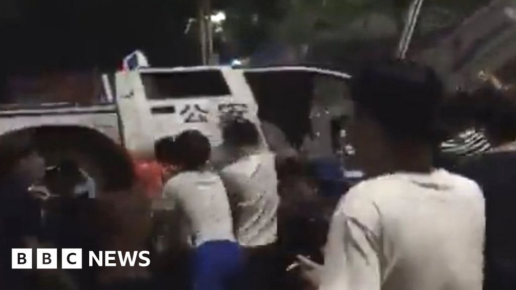 China zero Covid: Violent protests in Guangzhou put curbs under strain