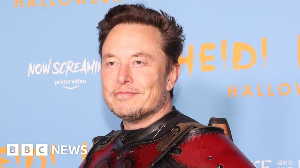 Elon Musk: Twitter closes offices until next week