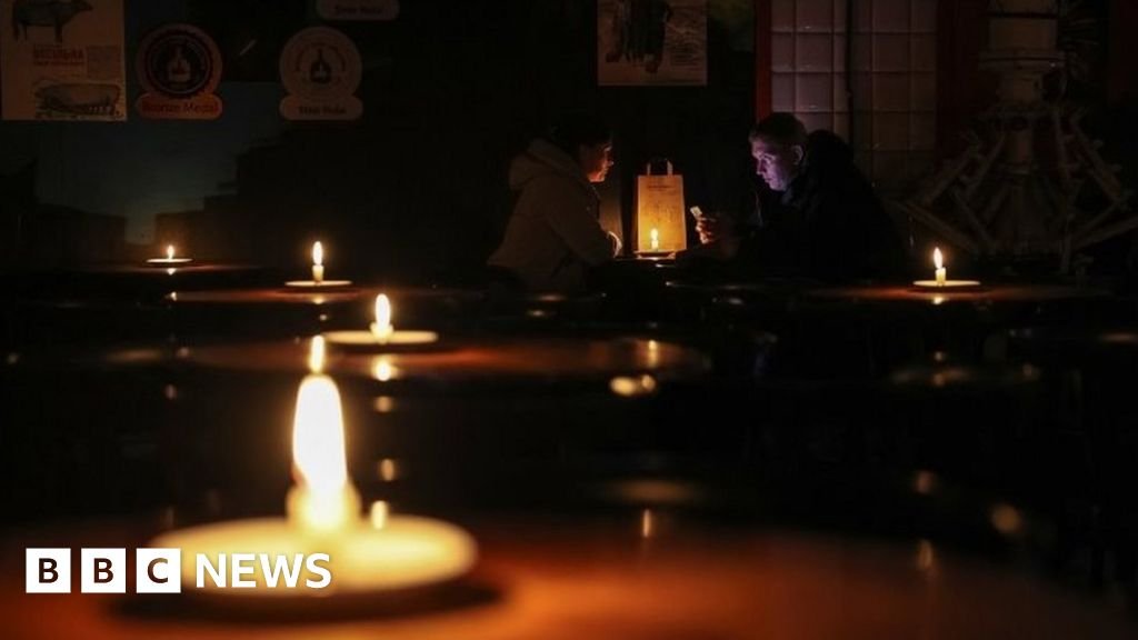 Ukraine war: Ukraine struggles to restore power after Russian strikes