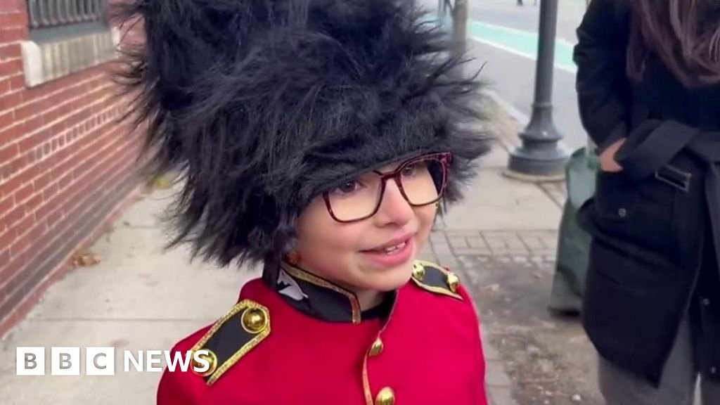 Young fan calls meeting William and Kate 'insane'
