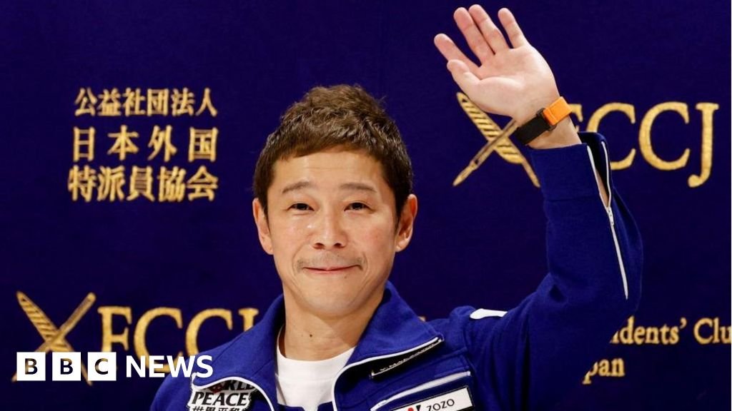 SpaceX moon flight to include DJ, YouTuber and K-pop rapper