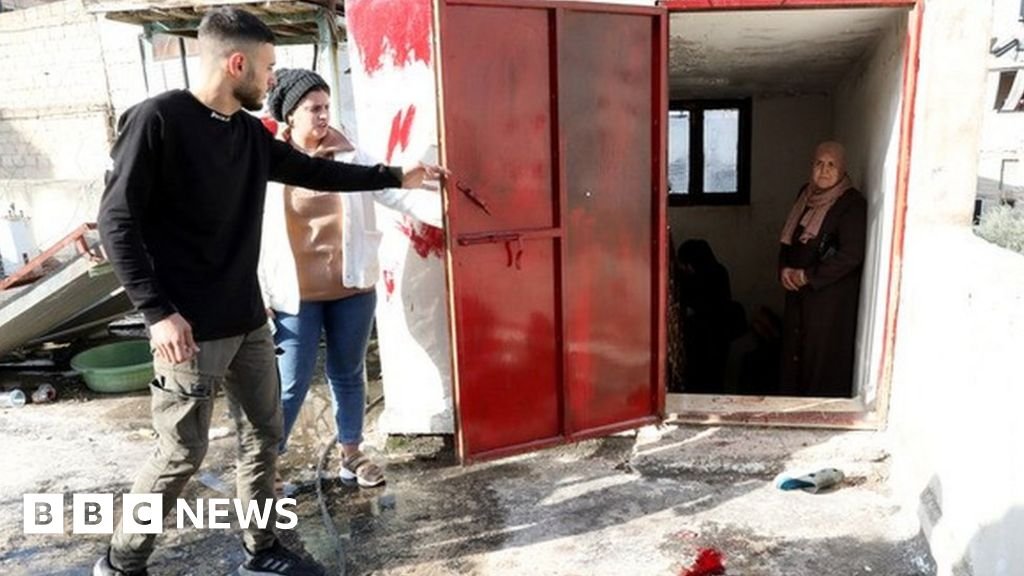 Palestinian girl shot dead on roof of West Bank home