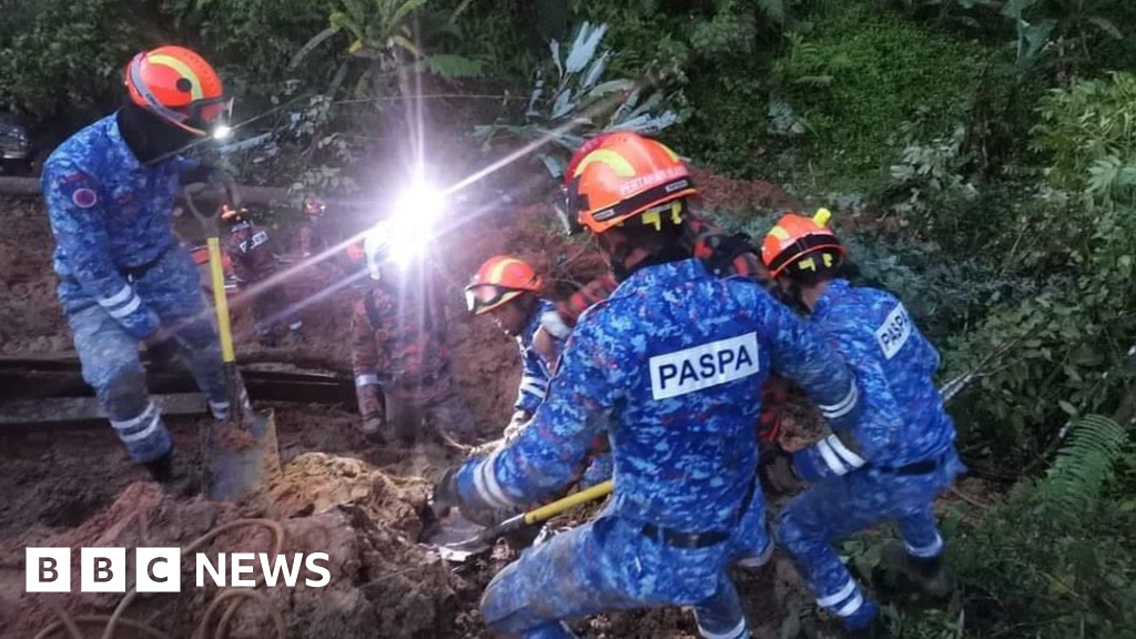 Malaysia landslide: At least 21 campers dead and more missing