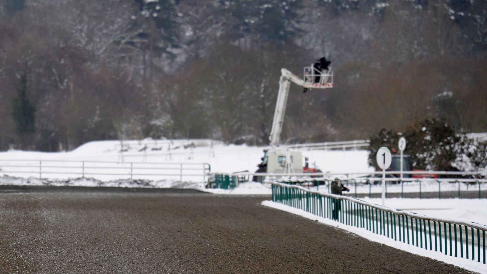 Lingfield abandoned Saturday's card due to concerns over frozen areas of the track