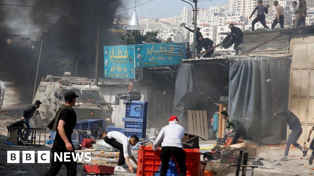 Nablus clashes: Ten Palestinians killed during Israeli raid