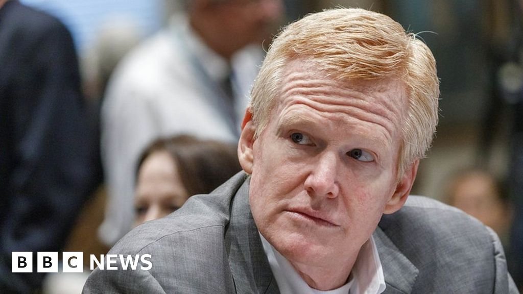 US ex-lawyer Alex Murdaugh admits lying but denies killing family
