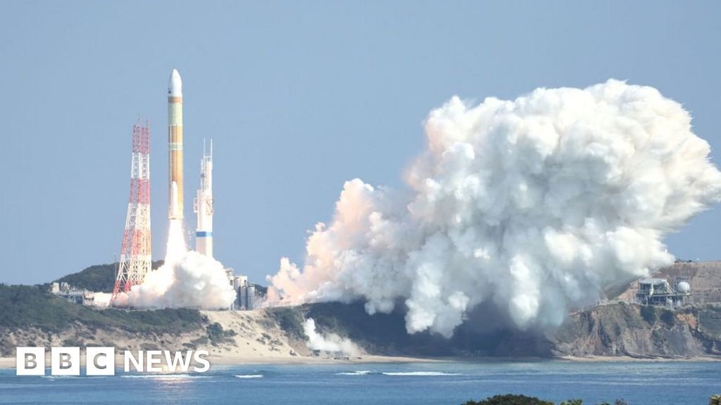 Japan forced to destroy flagship H3 rocket in failed launch