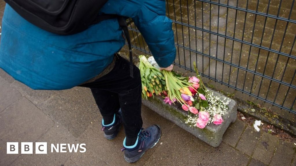 Hamburg shooting: Police spoke to gunman weeks before attack