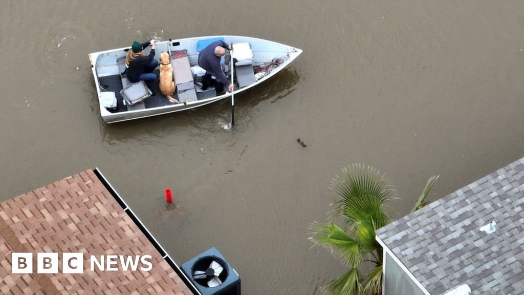 California battles heavy floods with more rain and wind to come