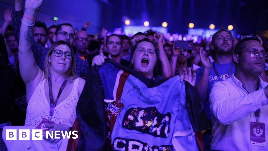 Eurovision 2023: Mae Muller and other hopefuls get pre-parties started across Europe