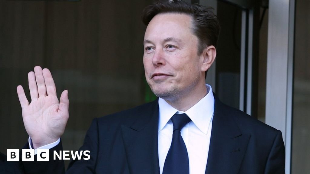 Elon Musk: Twitter boss announces blue tick shake-up