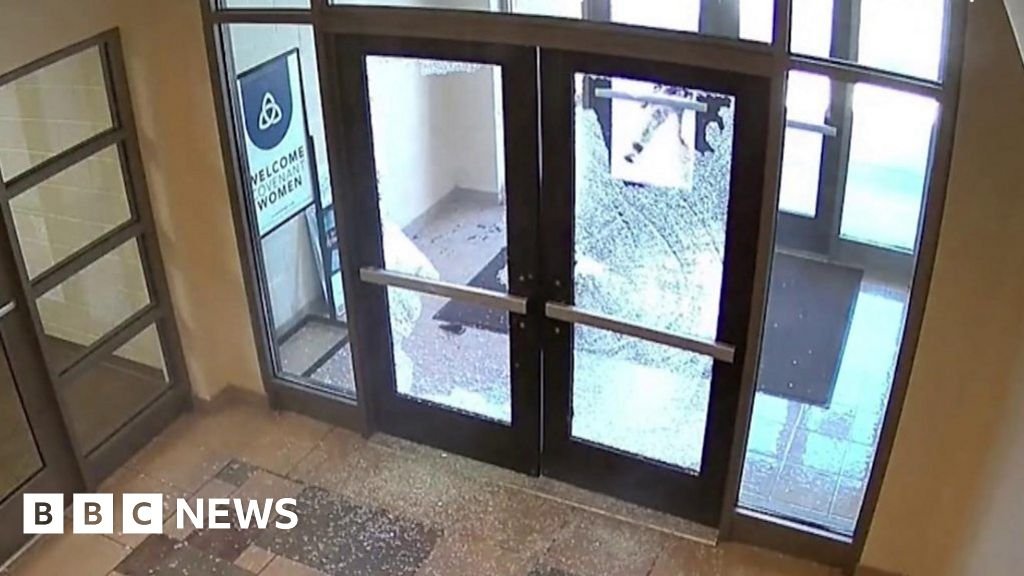 Police release CCTV of US school shooter