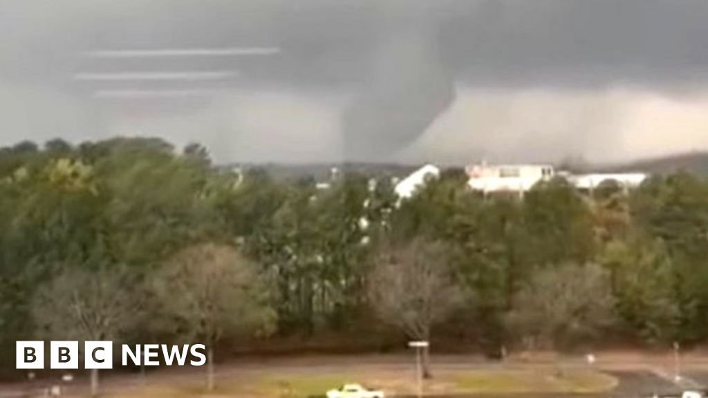 Tornado caught on camera moving across Little Rock