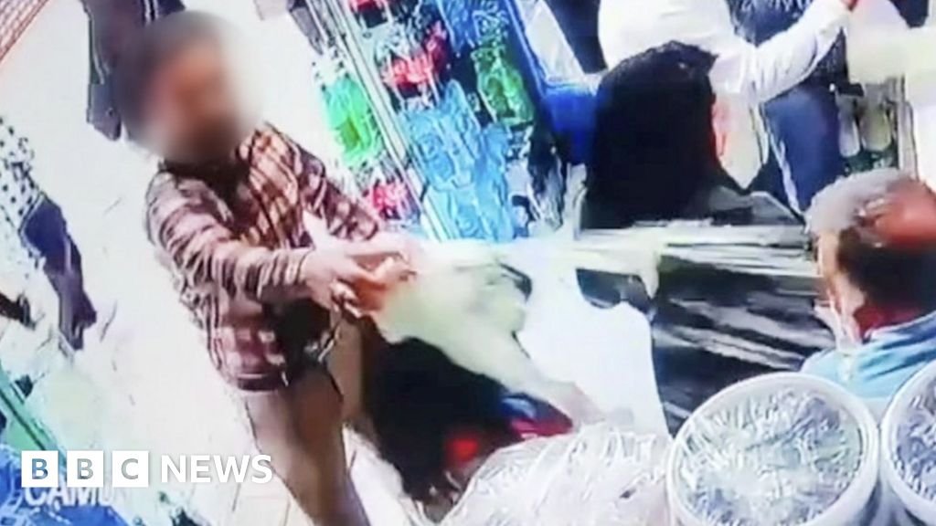 Man pours yoghurt over unveiled women in Iran shop