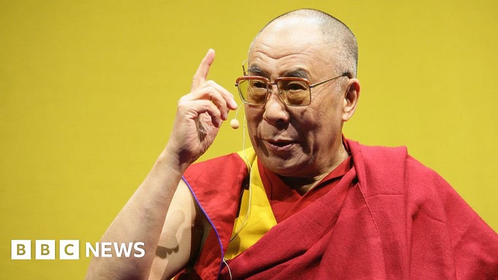 Dalai Lama sorry to young boy after kissing row