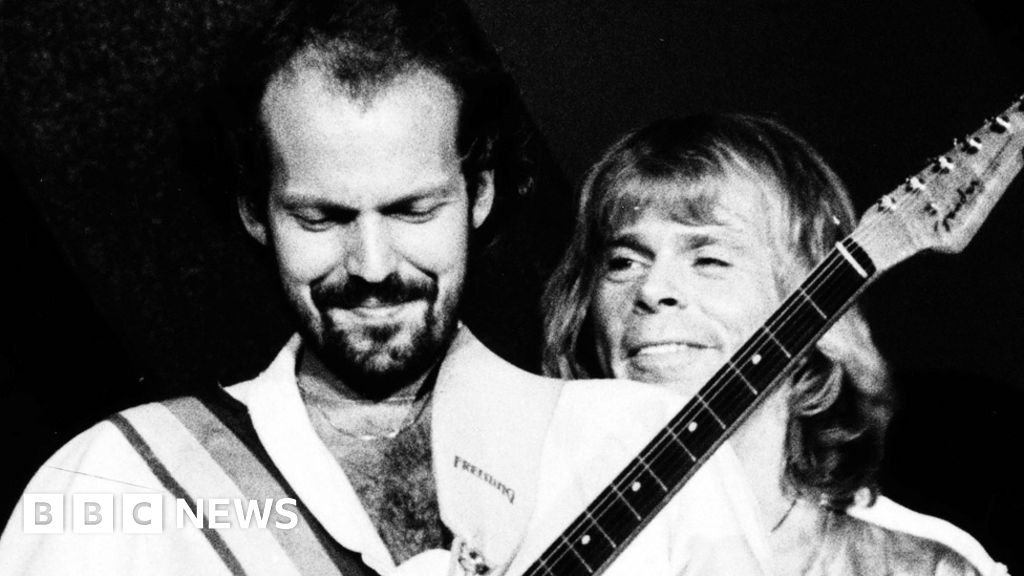 Lasse Wellander: Abba pay tribute to guitarist's 'musical brilliance'