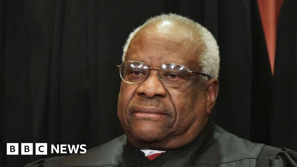 Senate Democrats call for investigation into Justice Clarence Thomas