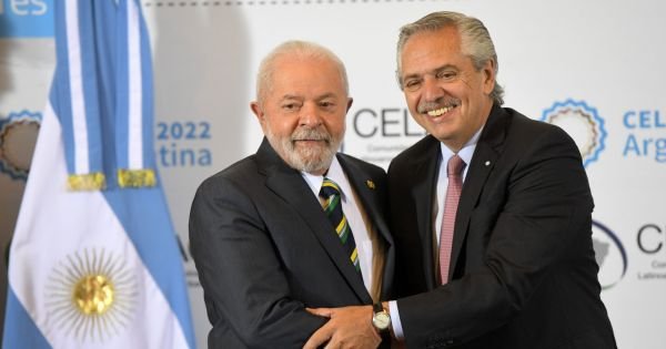 Presidents of Brazil, Argentina discuss Unasur