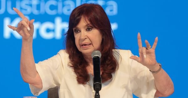 Argentina: CFK announces no candidacies