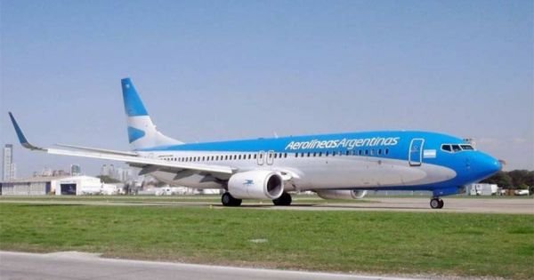 Aerolíneas Argentinas flight attendant arrested for allegedly making bomb threat