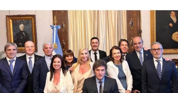 Argentina: Ministers sworn in unbroadcast ceremony