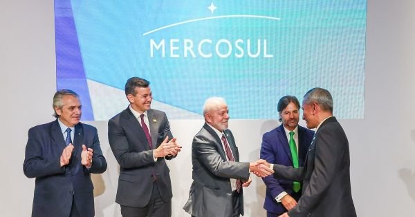 Singapore signs free trade agreement with Mercosur at the Rio summit